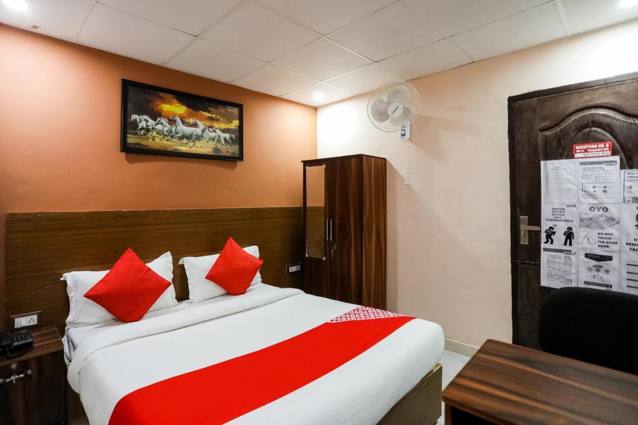 Oyo 72993 Hotel The Gold Faridabad Luaran gambar