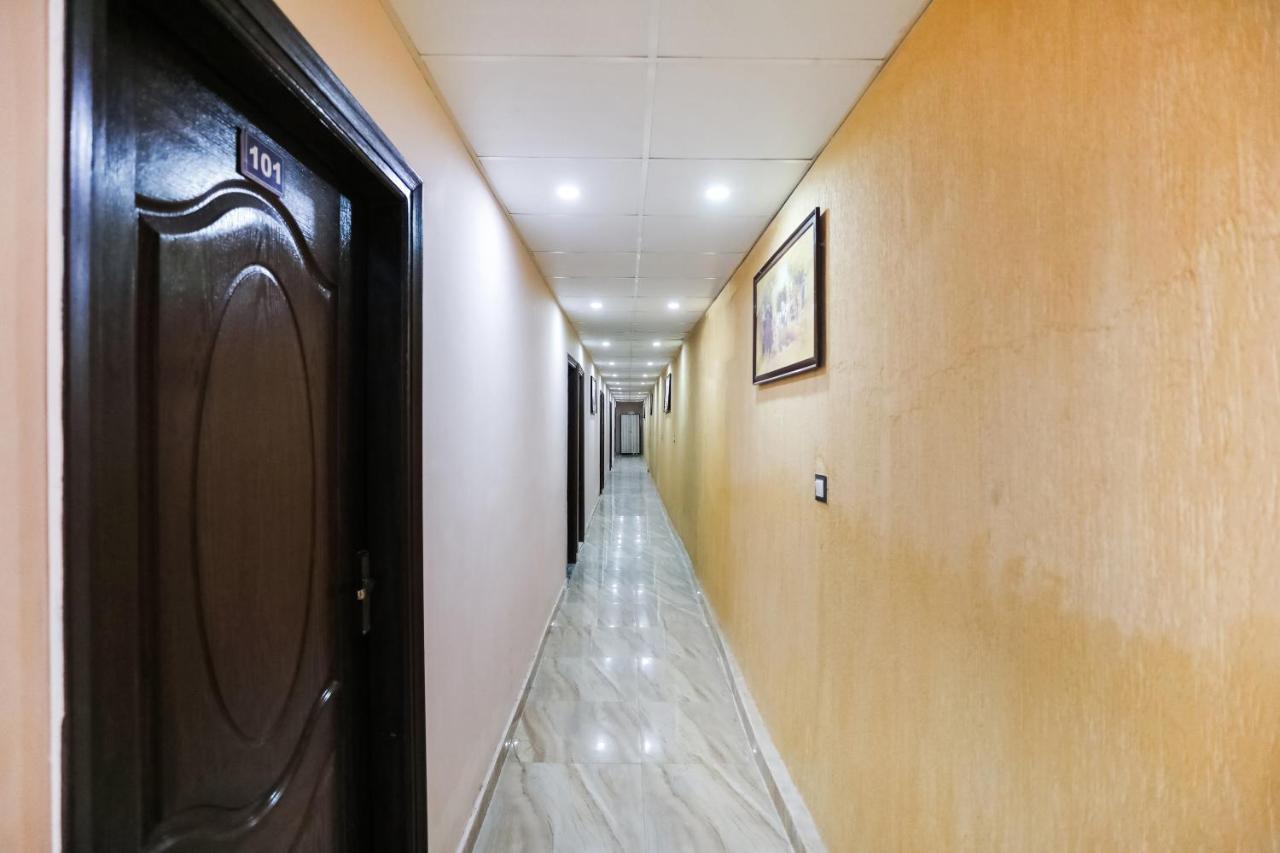 Oyo 72993 Hotel The Gold Faridabad Luaran gambar